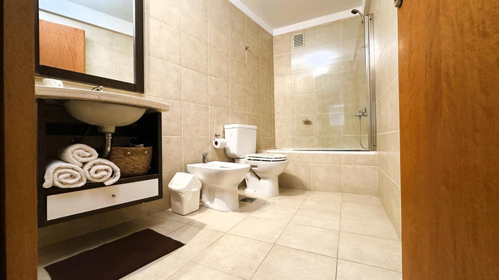 Comfortable And Spacious, Steps From Parque Heras Buenos Aires